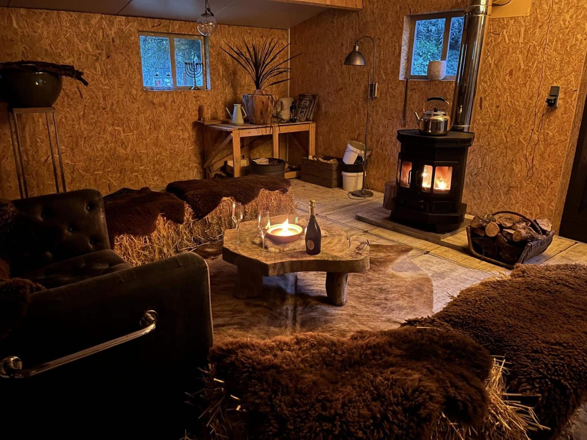 Bed & Breakfast+ De Kooimolen Dreumel Luaran gambar
